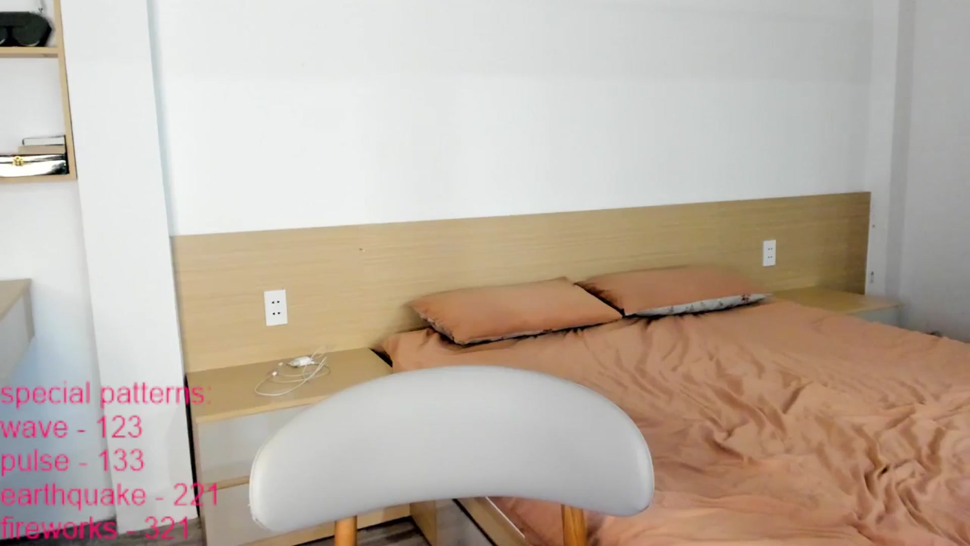 Gallery image thumbnail from LindaMei's myfreecams stream on, 04/20/2026, 02:15 image 7 of 20