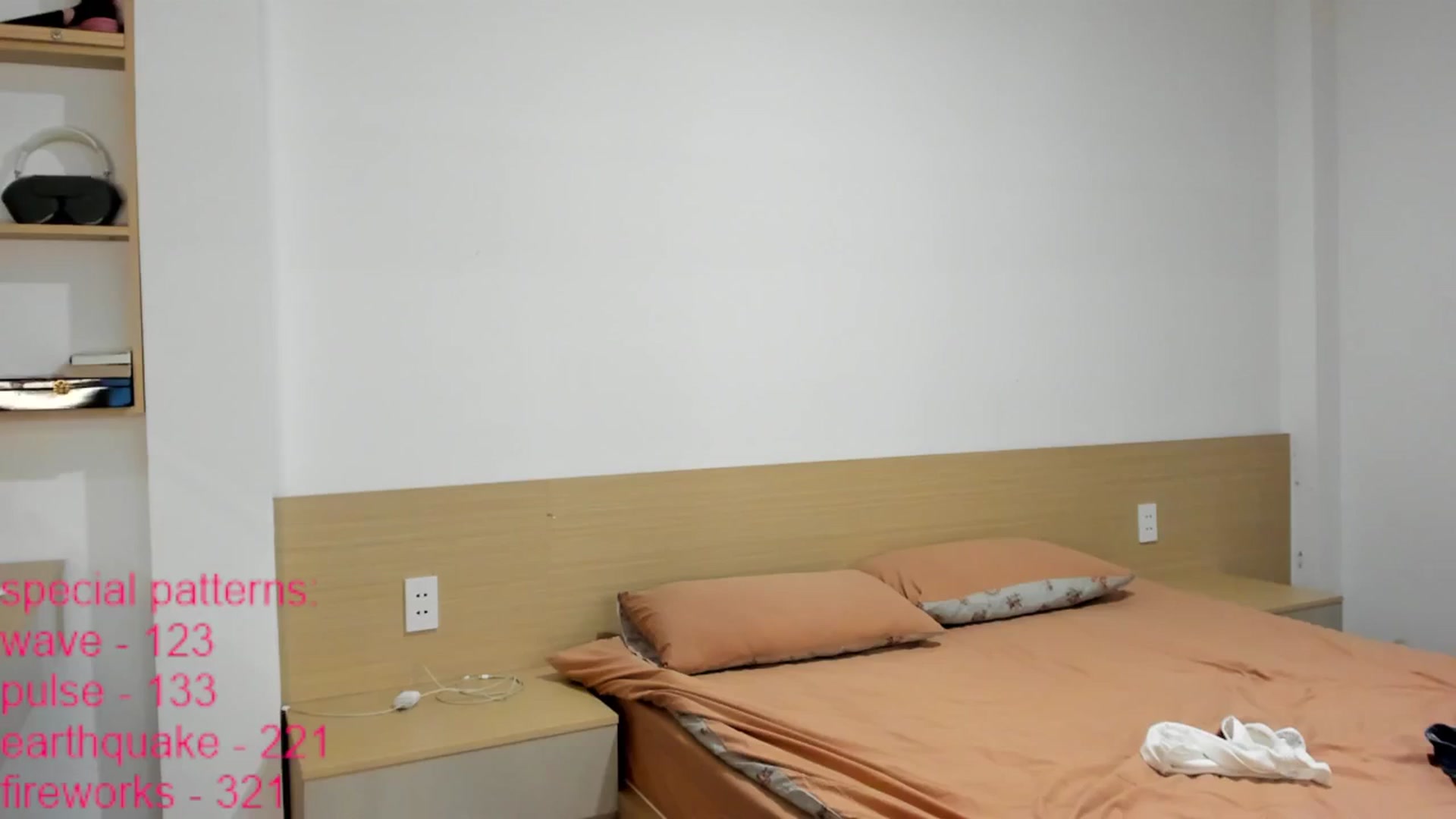 Gallery image thumbnail from LindaMei's myfreecams stream on, 04/20/2026, 23:22 image 11 of 20