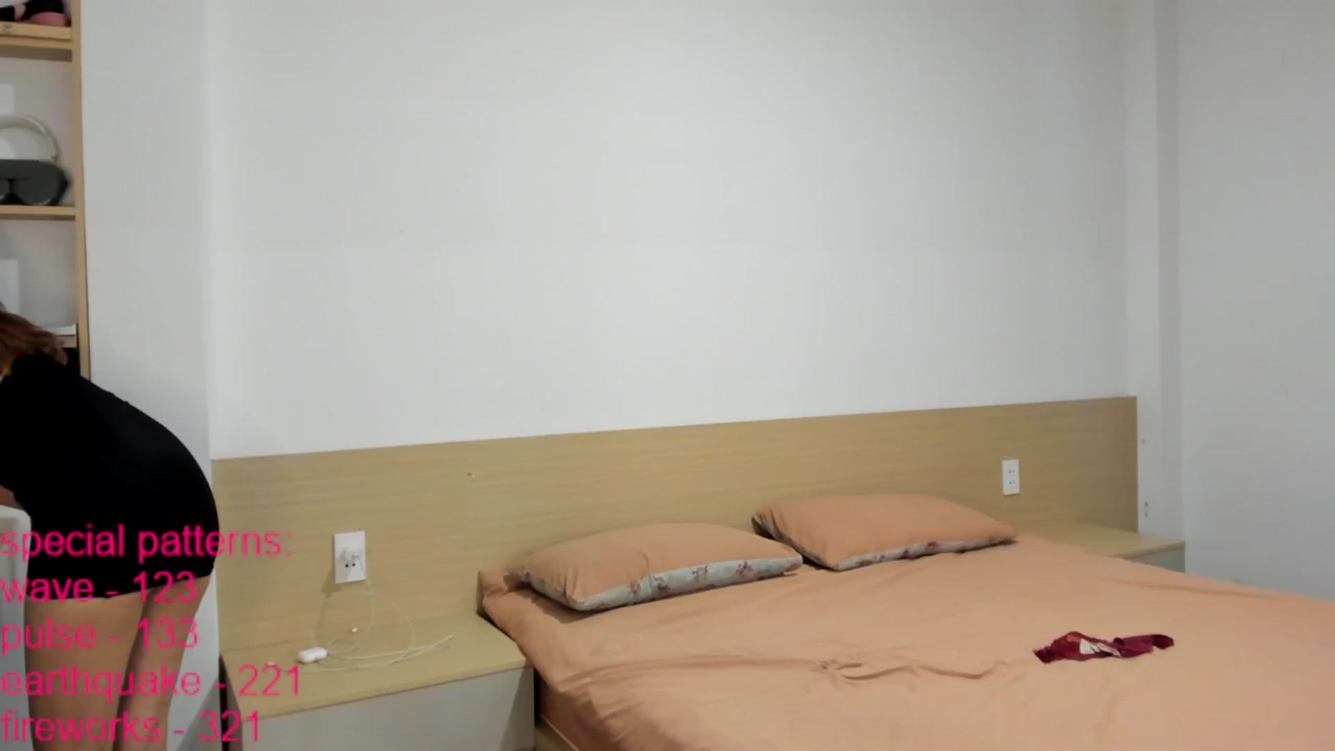 Gallery image thumbnail from LindaMei's myfreecams stream on, 04/24/2026, 19:53 image 5 of 20