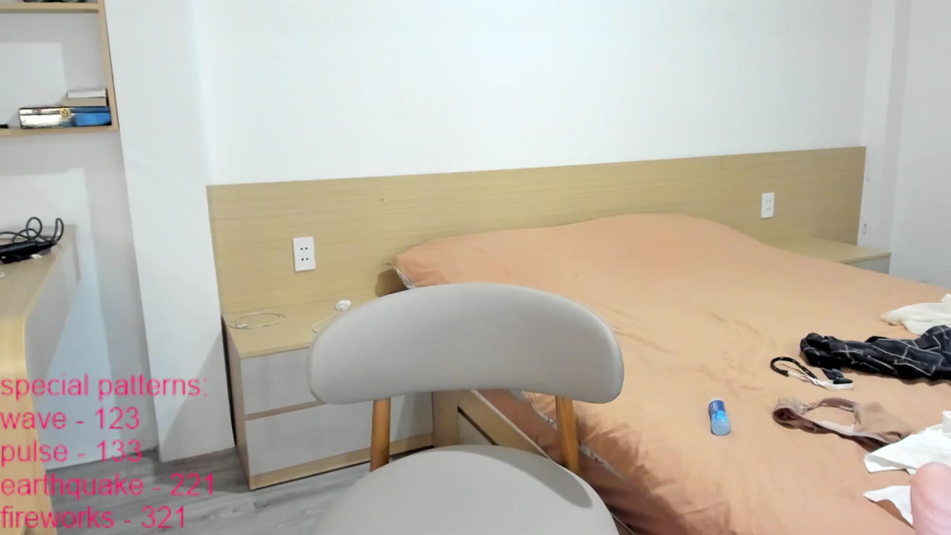 Gallery image thumbnail from LindaMei's myfreecams stream on, 04/29/2026, 22:46 image 16 of 20