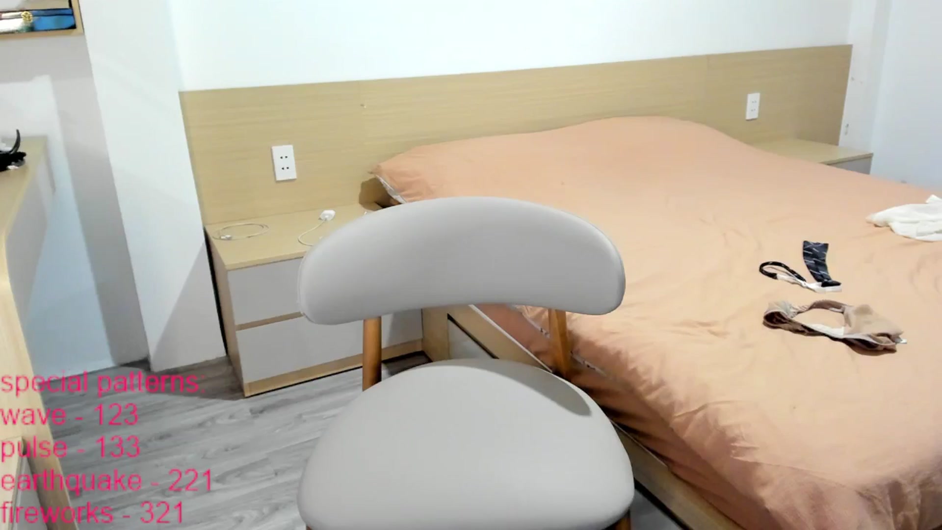 Gallery image thumbnail from LindaMei's myfreecams stream on, 04/30/2026, 03:14 image 11 of 20