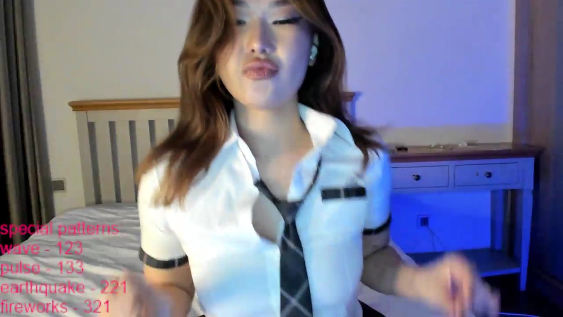 Gallery image thumbnail from LindaMei's myfreecams stream on, 06/30/2026, 17:19 image 8 of 20