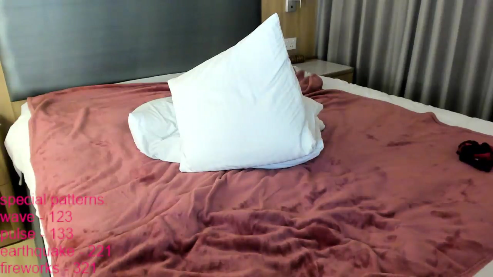 Gallery image thumbnail from LindaMei's myfreecams stream on, 07/06/2026, 19:06 image 12 of 20