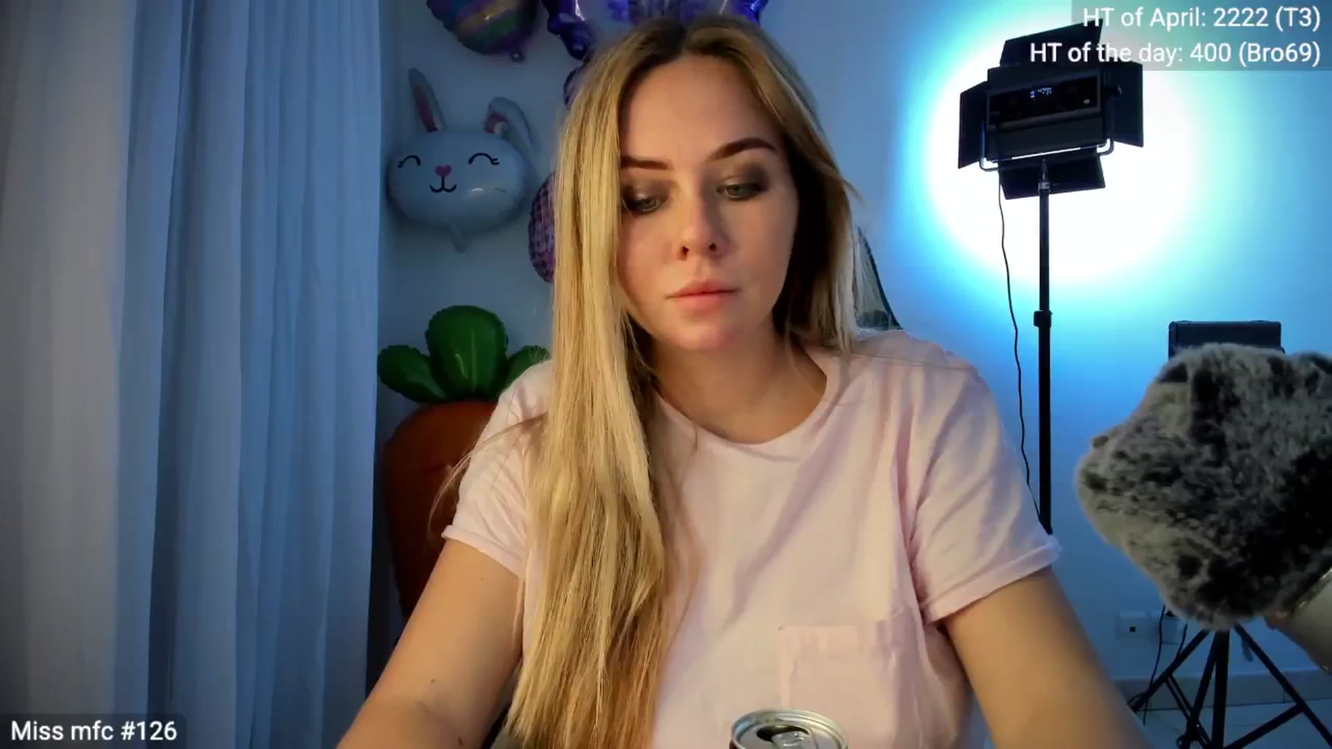 Gallery image thumbnail from Linda_0nline's myfreecams stream on, 04/05/2026, 20:14 image 4 of 20