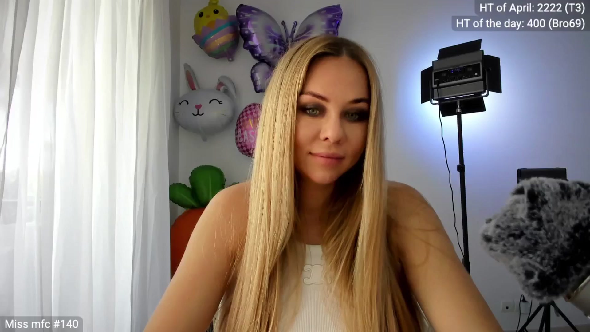 Gallery image thumbnail from Linda_0nline's myfreecams stream on, 04/06/2026, 10:13 image 1 of 20
