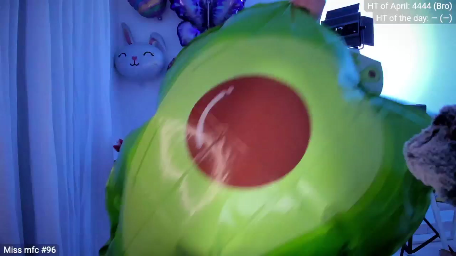 Gallery image thumbnail from Linda_0nline's myfreecams stream on, 04/07/2026, 19:59 image 6 of 20