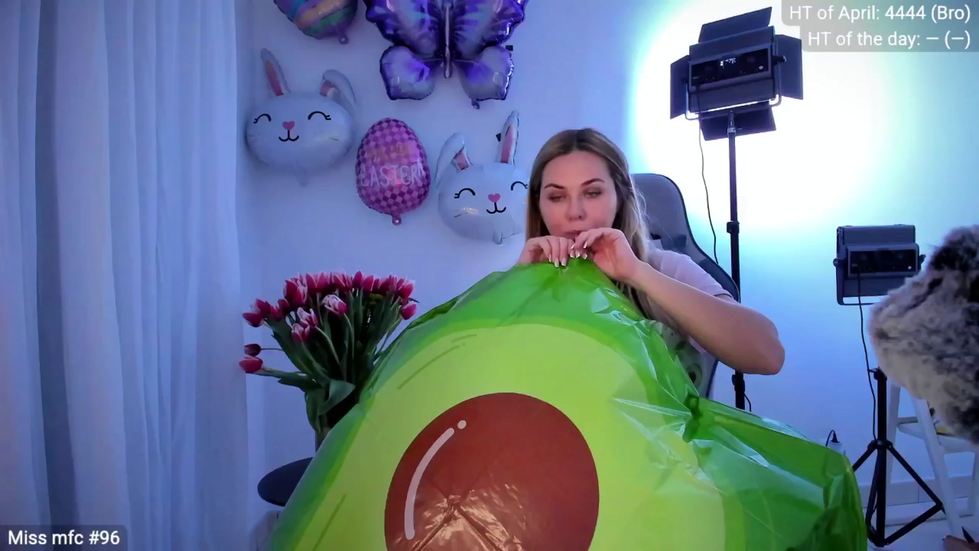 Gallery image thumbnail from Linda_0nline's myfreecams stream on, 04/07/2026, 19:59 image 5 of 20