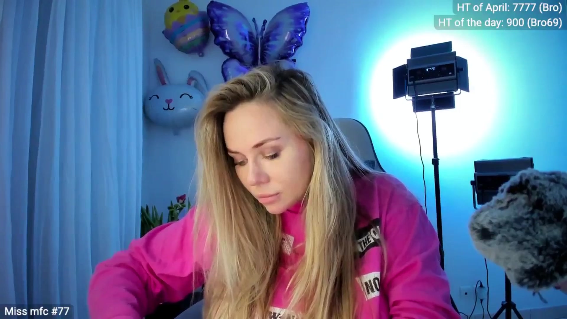 Gallery image thumbnail from Linda_0nline's myfreecams stream on, 04/11/2026, 20:32 image 13 of 20