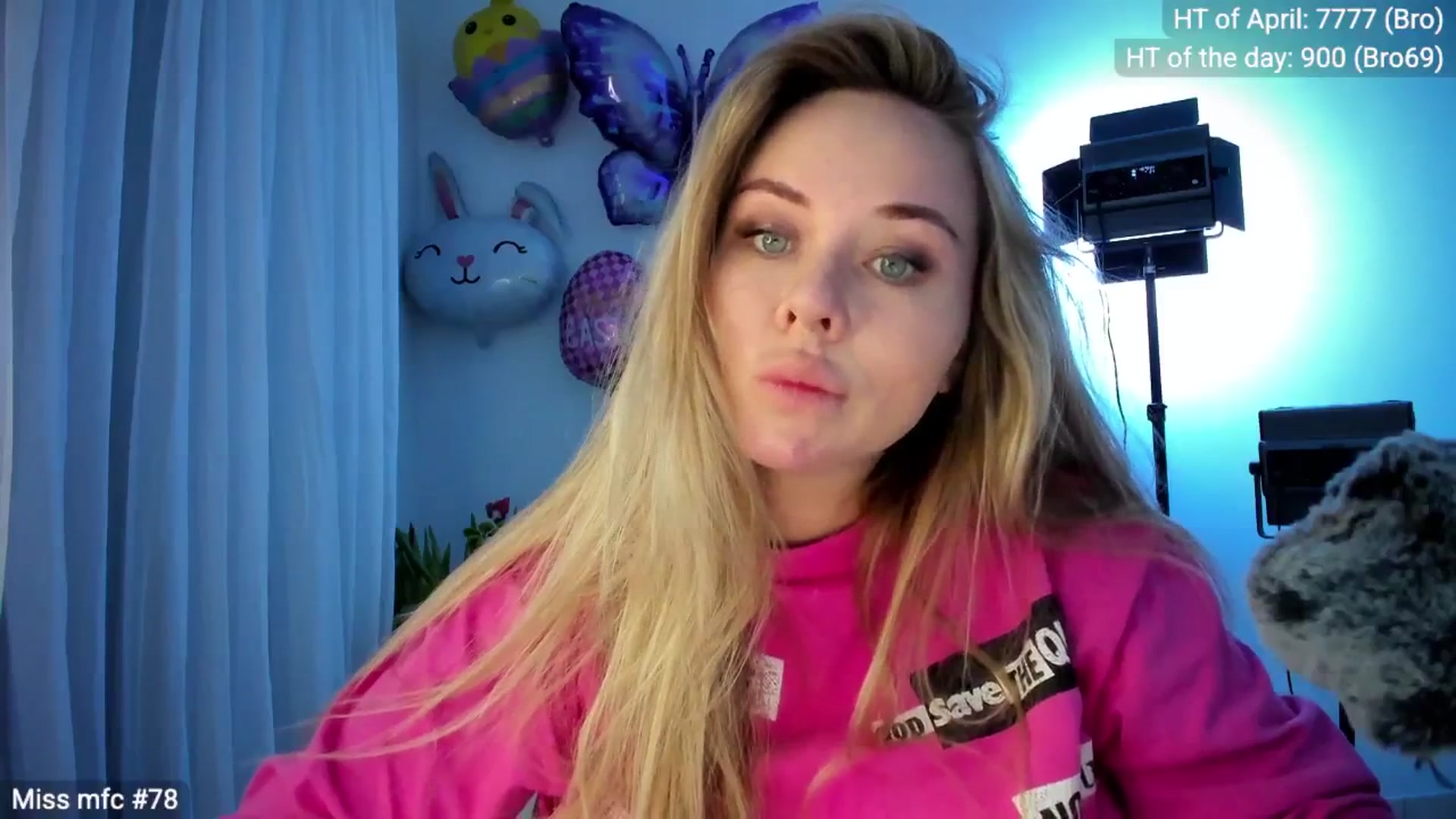Gallery image thumbnail from Linda_0nline's myfreecams stream on, 04/11/2026, 20:32 image 7 of 20