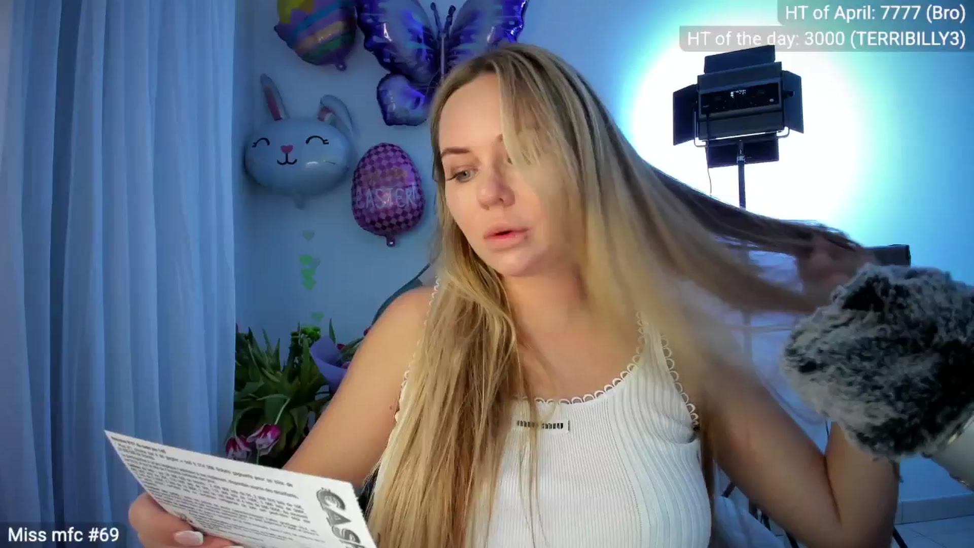 Gallery image thumbnail from Linda_0nline's myfreecams stream on, 04/12/2026, 20:22 image 7 of 20