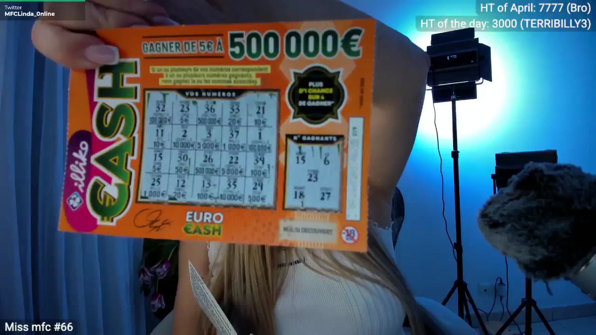 Gallery image thumbnail from Linda_0nline's myfreecams stream on, 04/12/2026, 20:22 image 17 of 20