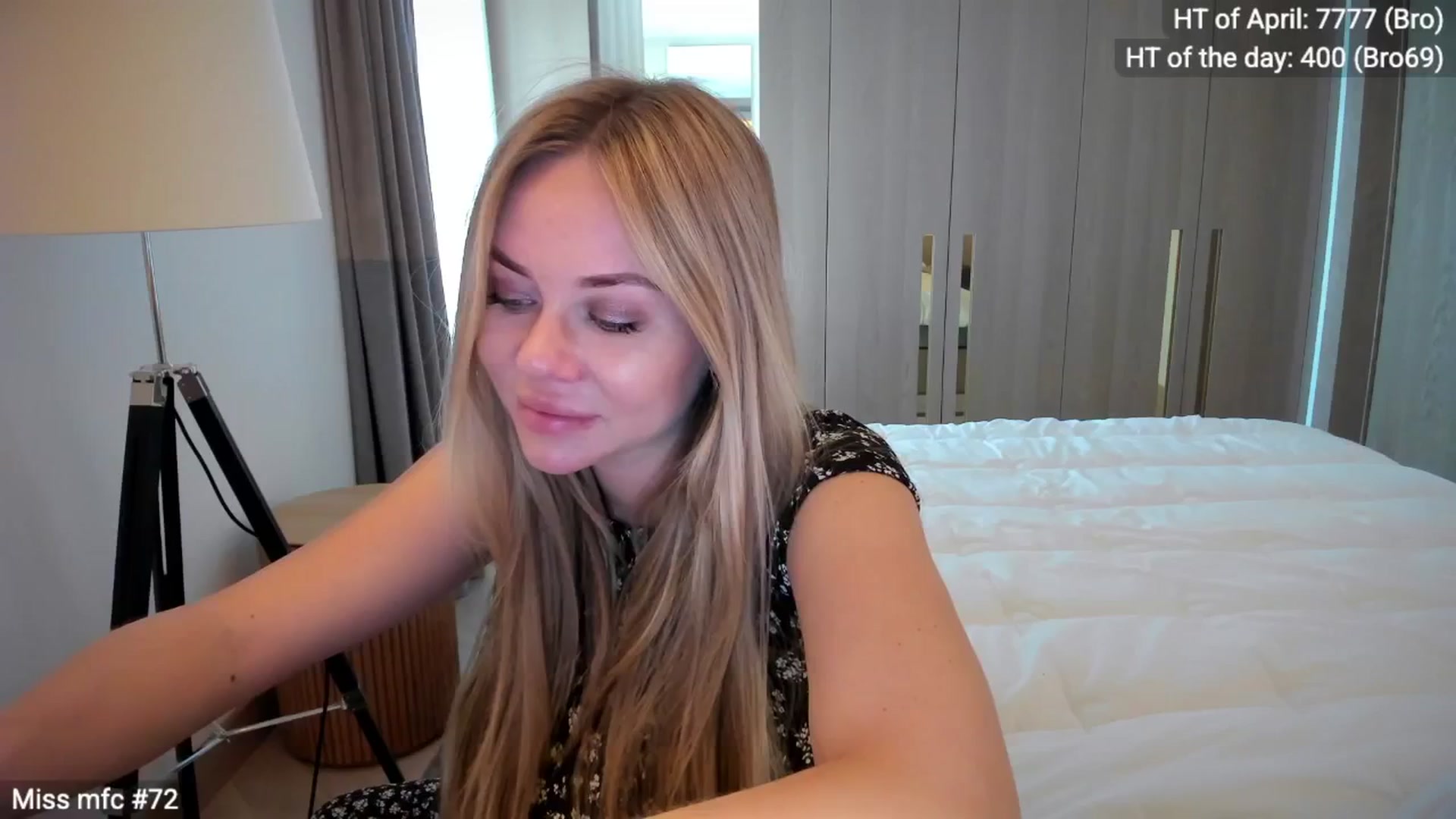 Gallery image thumbnail from Linda_0nline's myfreecams stream on, 04/13/2026, 10:09 image 2 of 20
