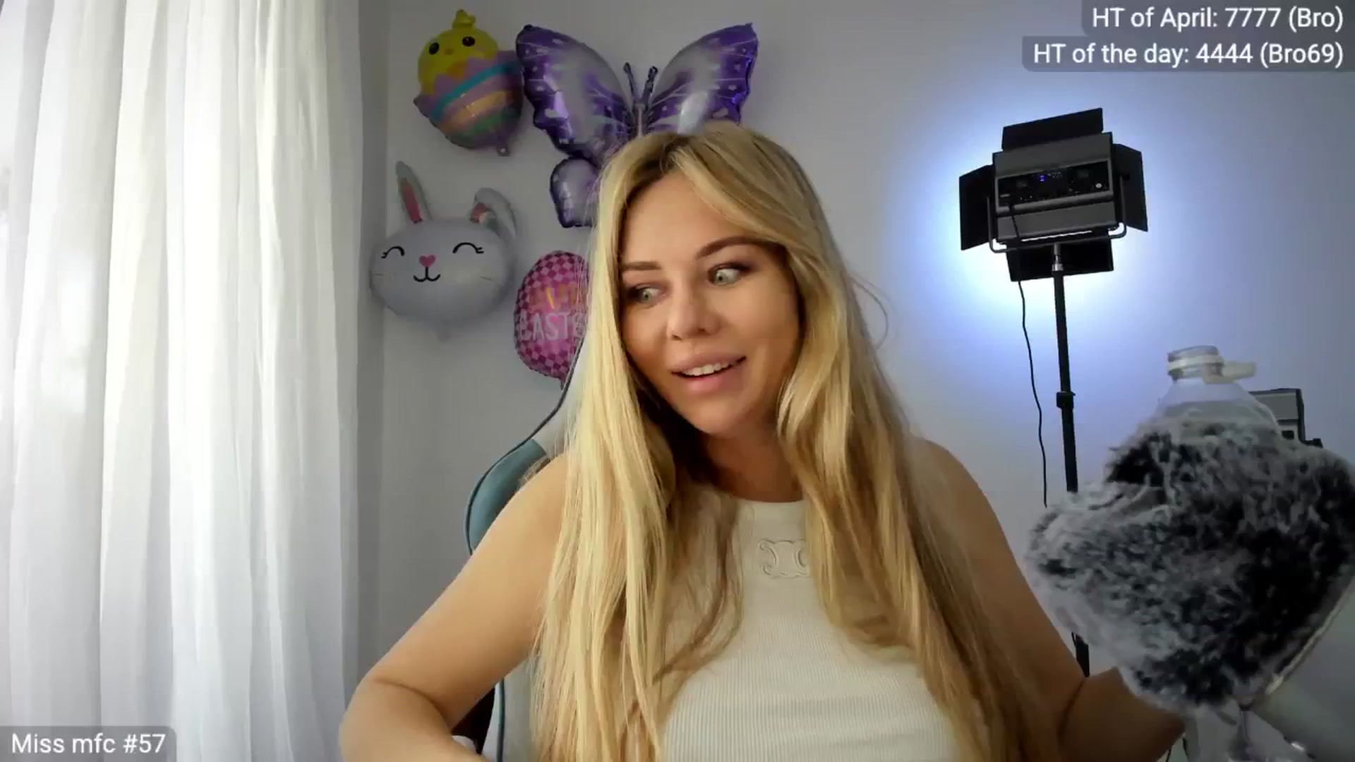 Gallery image thumbnail from Linda_0nline's myfreecams stream on, 04/14/2026, 10:30 image 20 of 20