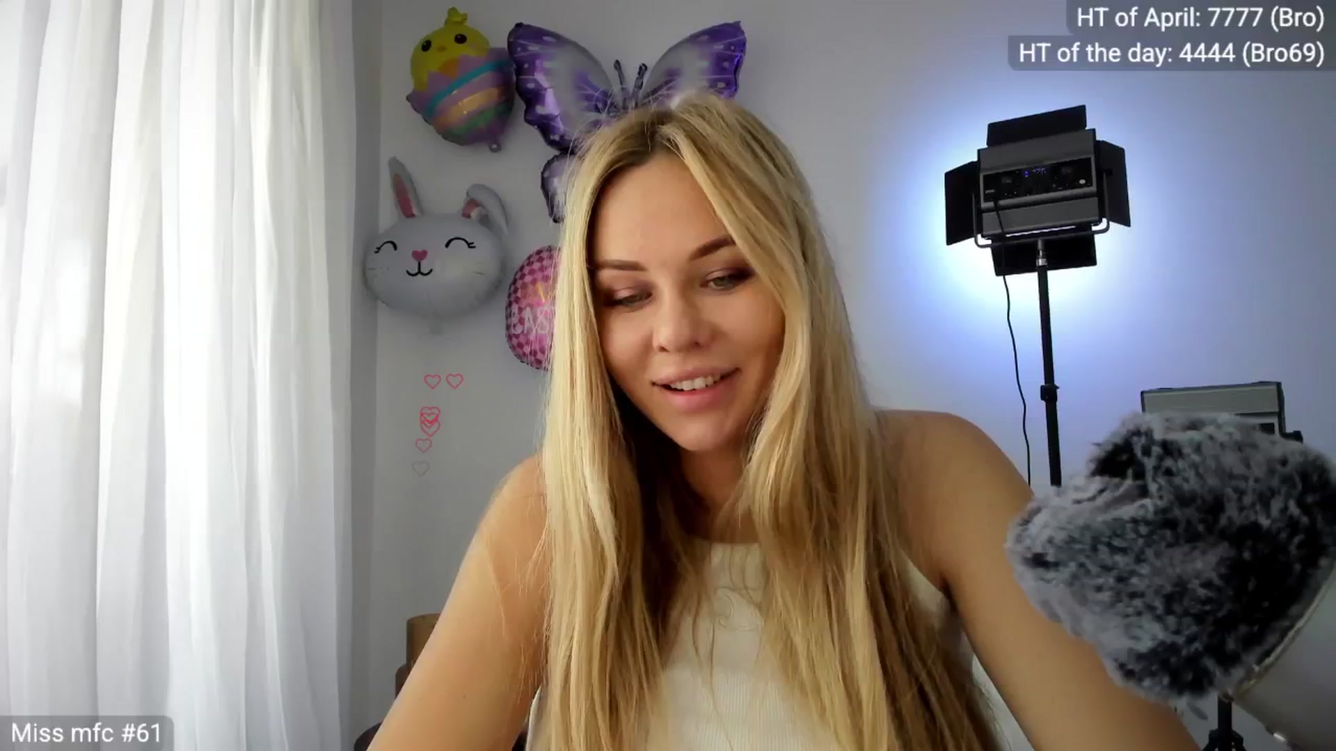 Gallery image thumbnail from Linda_0nline's myfreecams stream on, 04/14/2026, 10:30 image 5 of 20