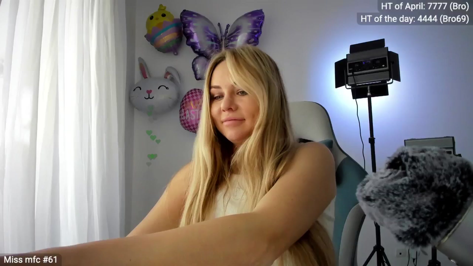 Gallery image thumbnail from Linda_0nline's myfreecams stream on, 04/14/2026, 10:30 image 2 of 20