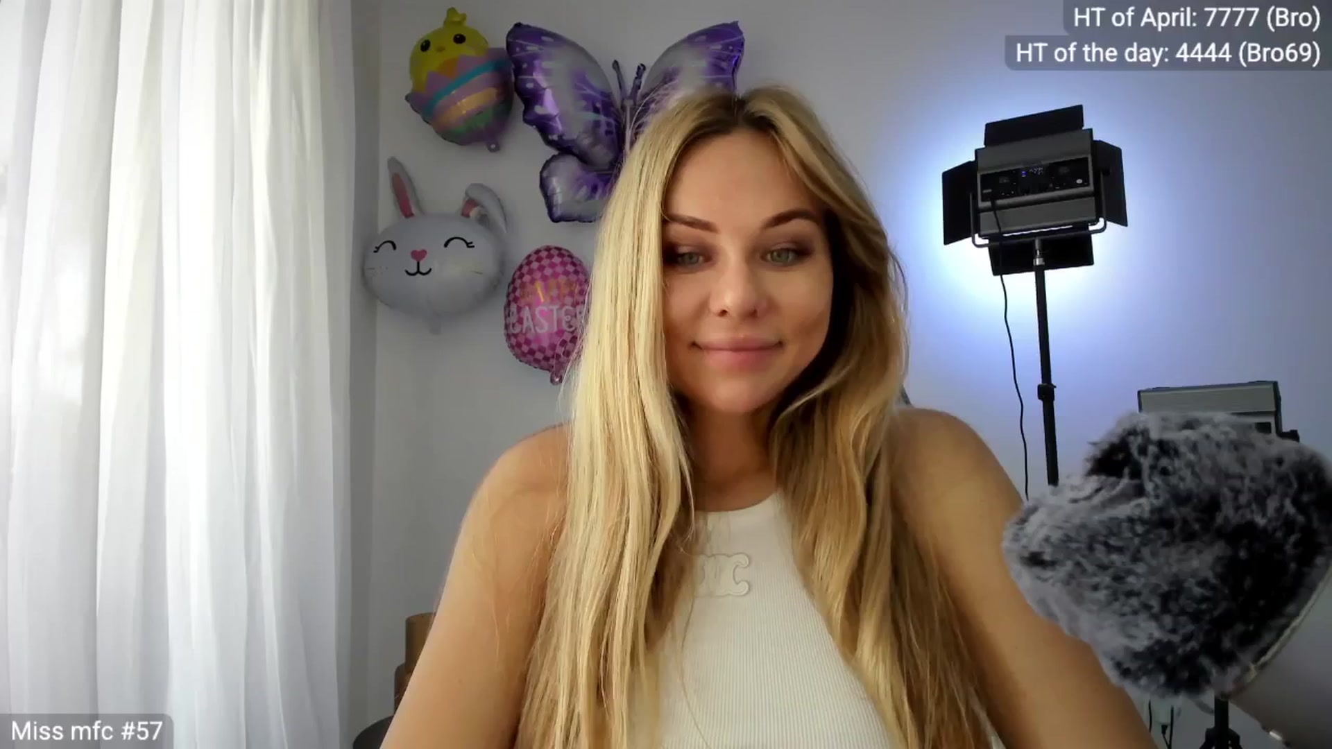 Gallery image thumbnail from Linda_0nline's myfreecams stream on, 04/14/2026, 10:30 image 10 of 20