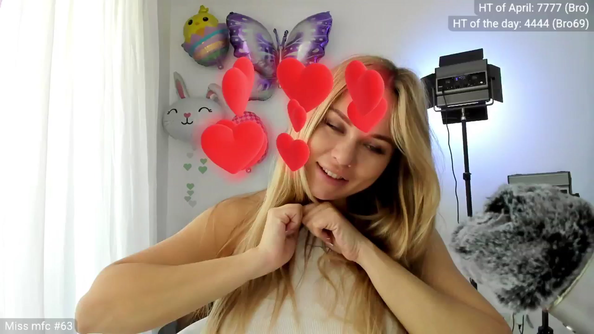 Gallery image thumbnail from Linda_0nline's myfreecams stream on, 04/14/2026, 10:30 image 1 of 20
