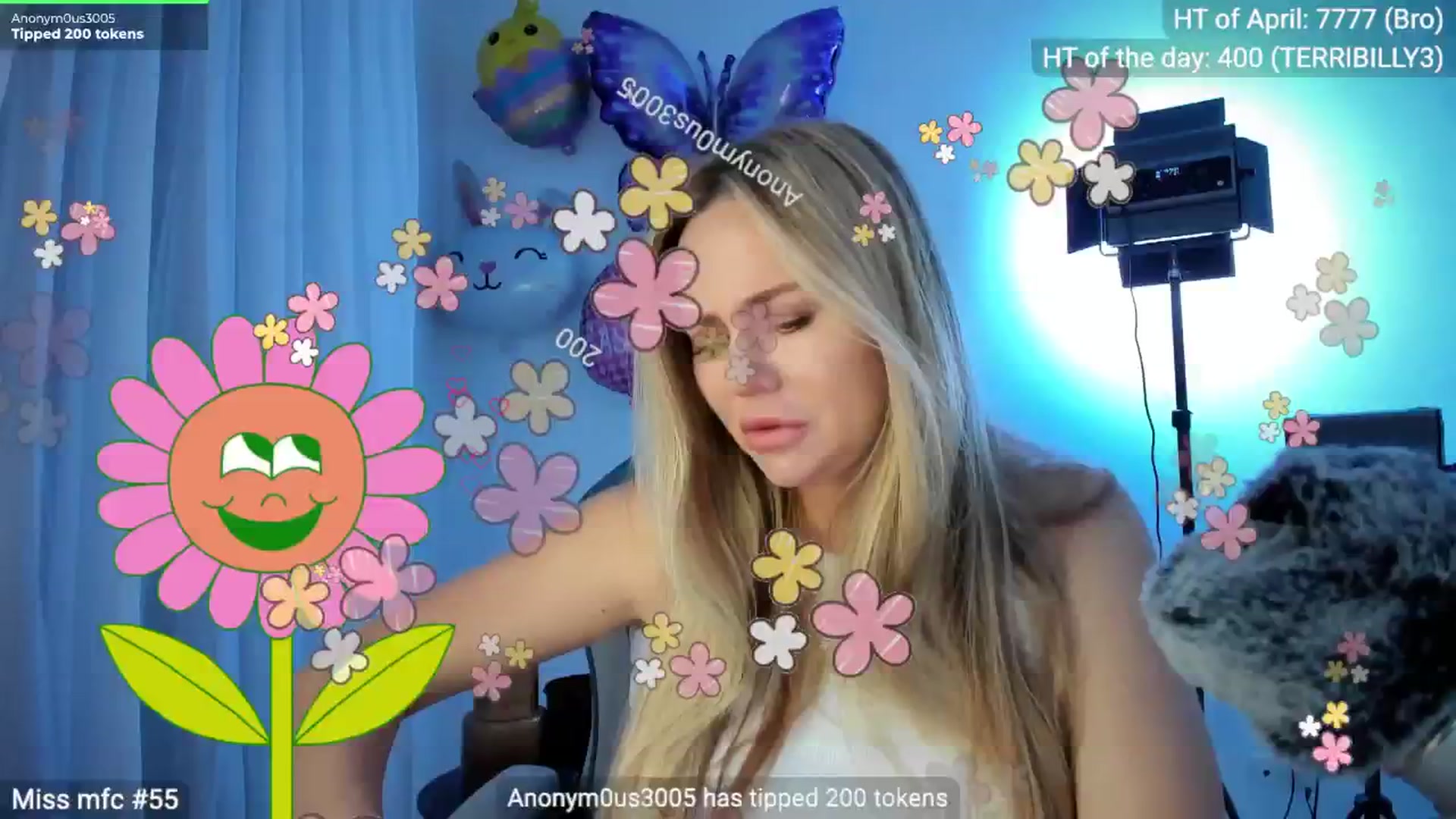 Gallery image thumbnail from Linda_0nline's myfreecams stream on, 04/14/2026, 19:27 image 12 of 20