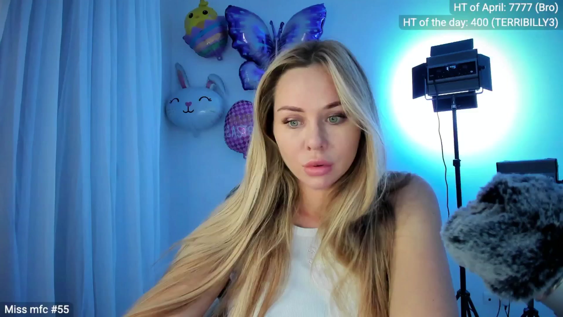 Gallery image thumbnail from Linda_0nline's myfreecams stream on, 04/14/2026, 19:27 image 10 of 20