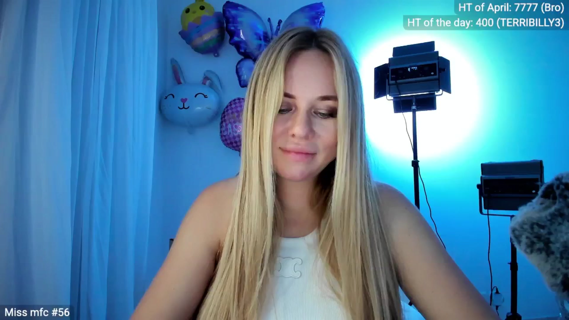 Gallery image thumbnail from Linda_0nline's myfreecams stream on, 04/18/2026, 19:54 image 3 of 20