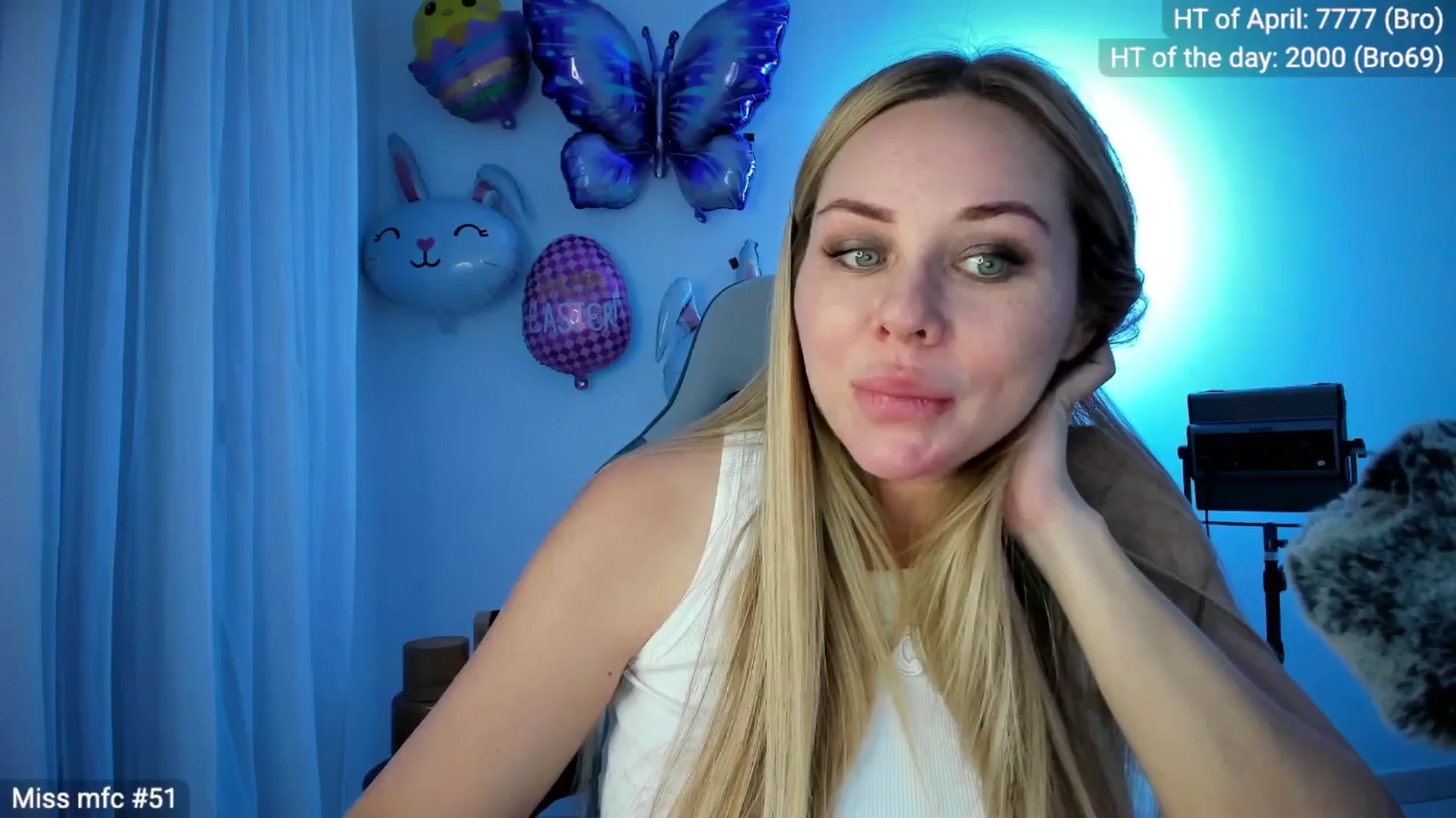 Gallery image thumbnail from Linda_0nline's myfreecams stream on, 04/19/2026, 19:42 image 20 of 20