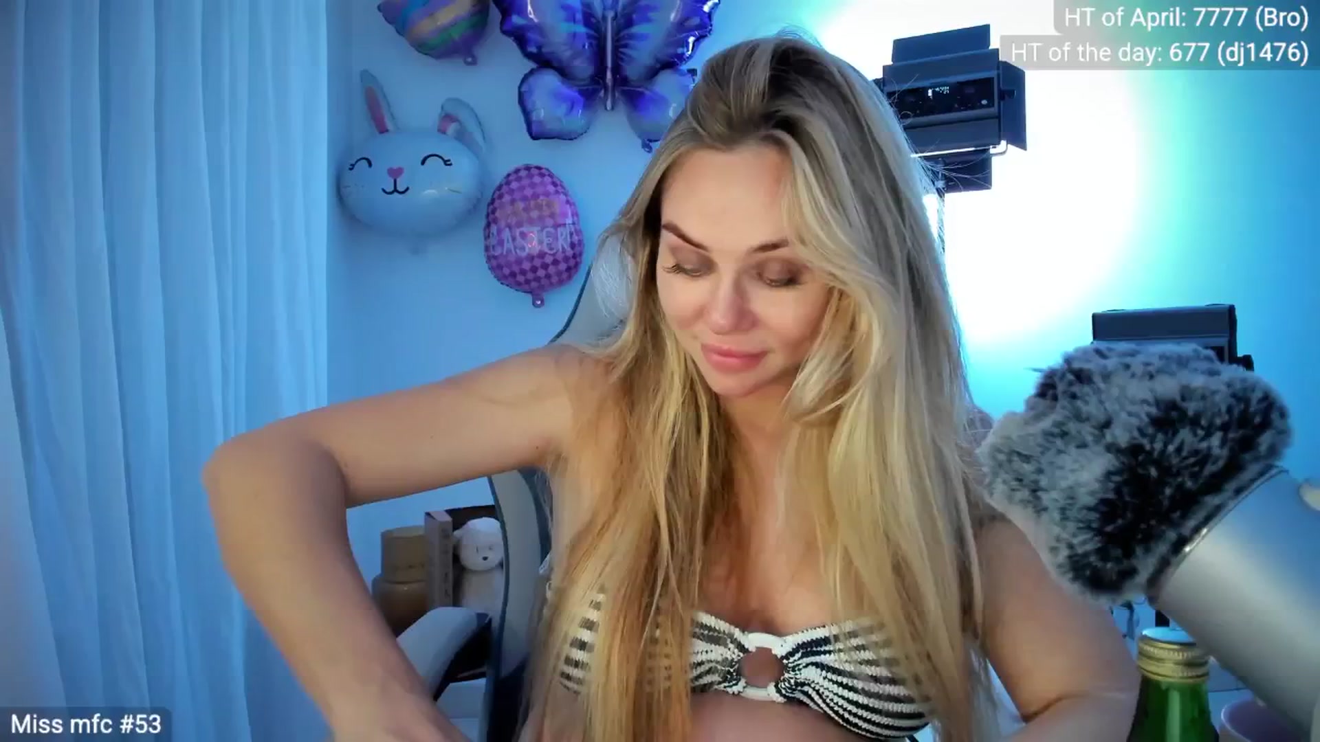 Gallery image thumbnail from Linda_0nline's myfreecams stream on, 04/21/2026, 20:27 image 16 of 20