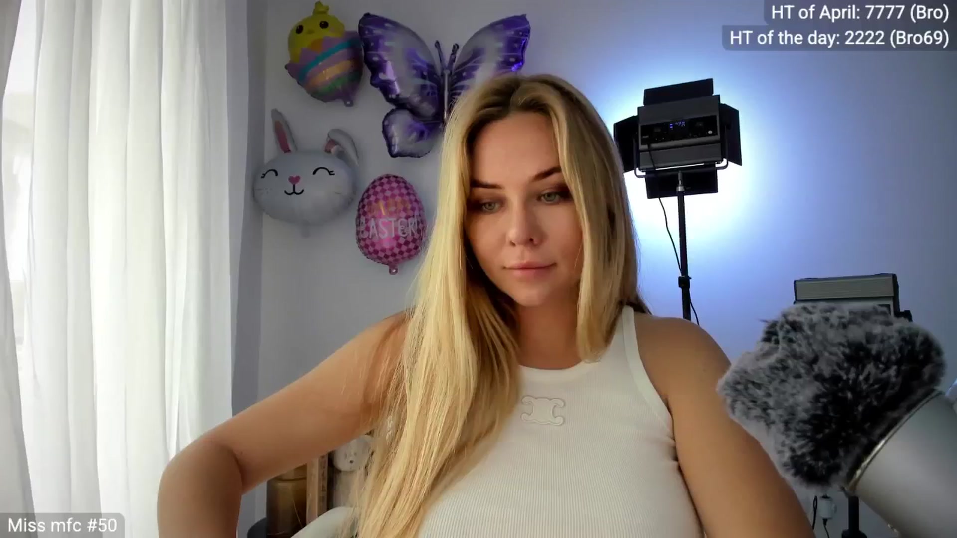 Gallery image thumbnail from Linda_0nline's myfreecams stream on, 04/22/2026, 10:16 image 19 of 20