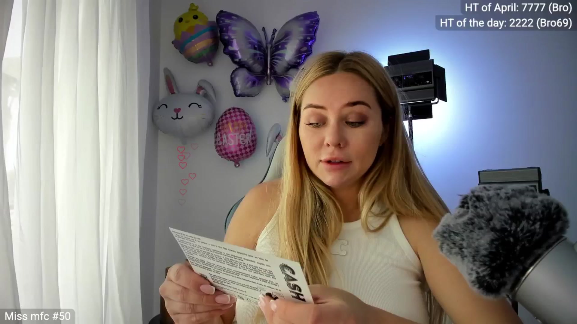 Gallery image thumbnail from Linda_0nline's myfreecams stream on, 04/22/2026, 10:16 image 16 of 20