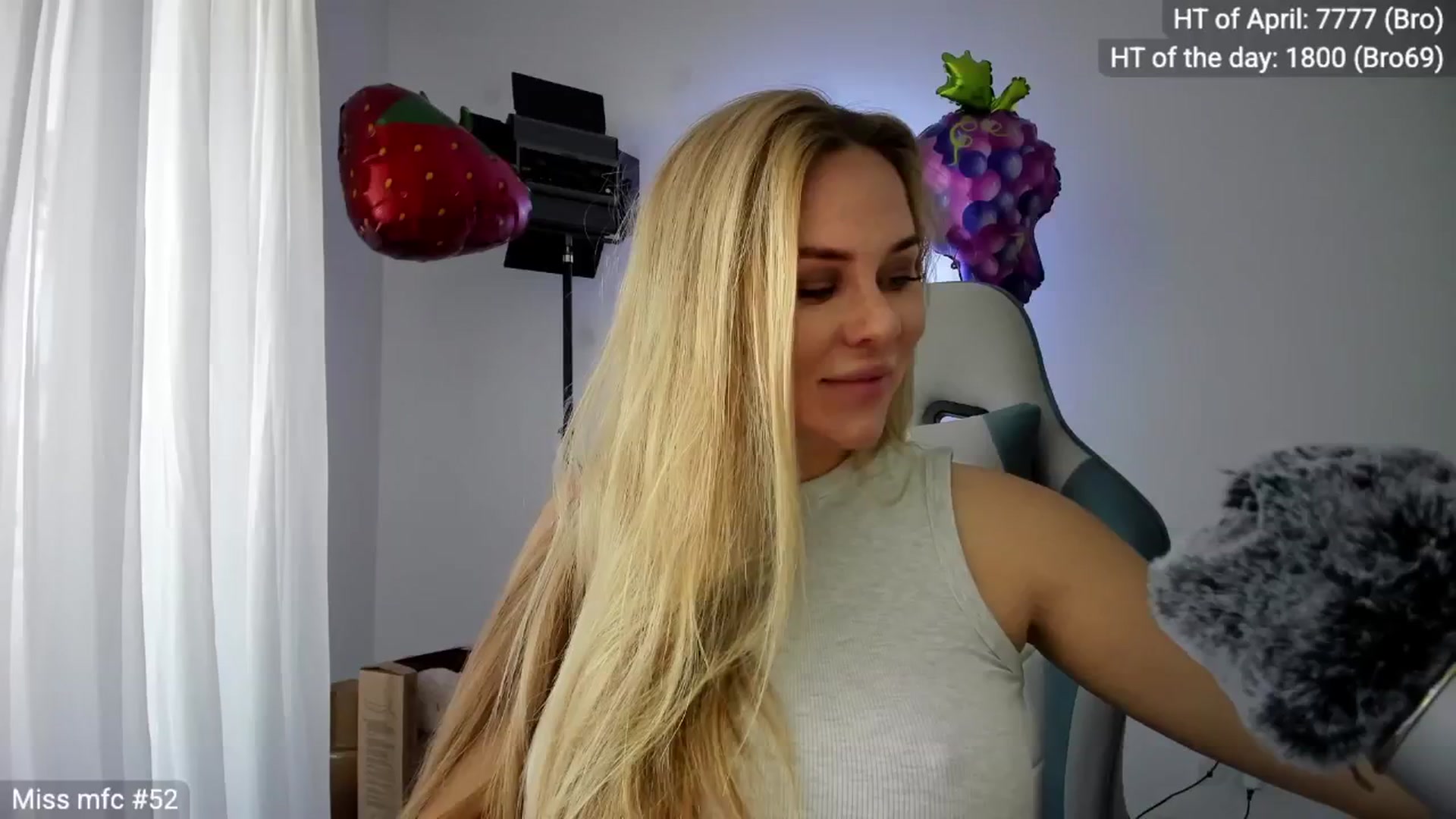 Gallery image thumbnail from Linda_0nline's myfreecams stream on, 04/24/2026, 09:59 image 14 of 20