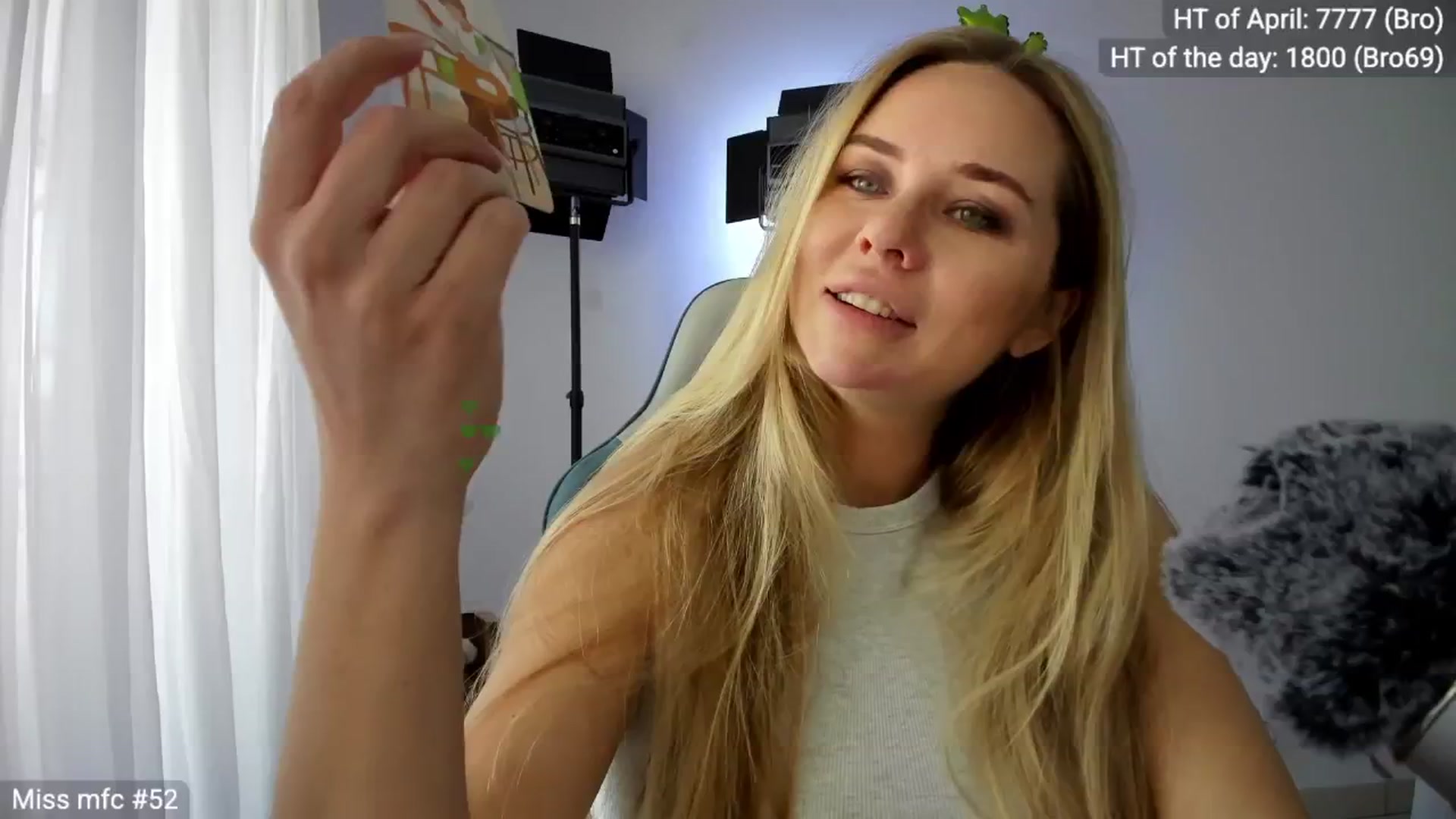 Gallery image thumbnail from Linda_0nline's myfreecams stream on, 04/24/2026, 09:59 image 3 of 20