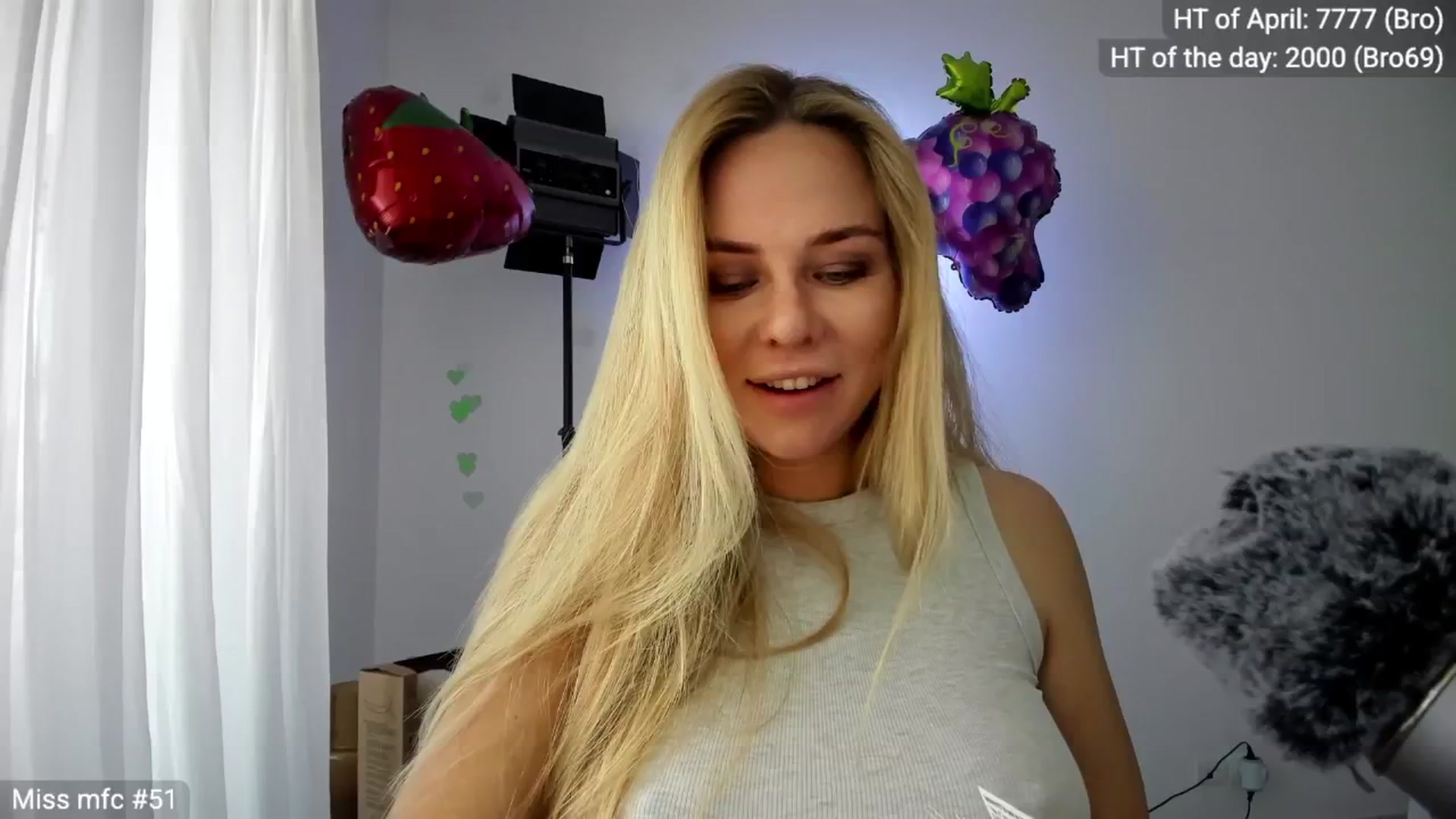 Gallery image thumbnail from Linda_0nline's myfreecams stream on, 04/24/2026, 09:59 image 18 of 20
