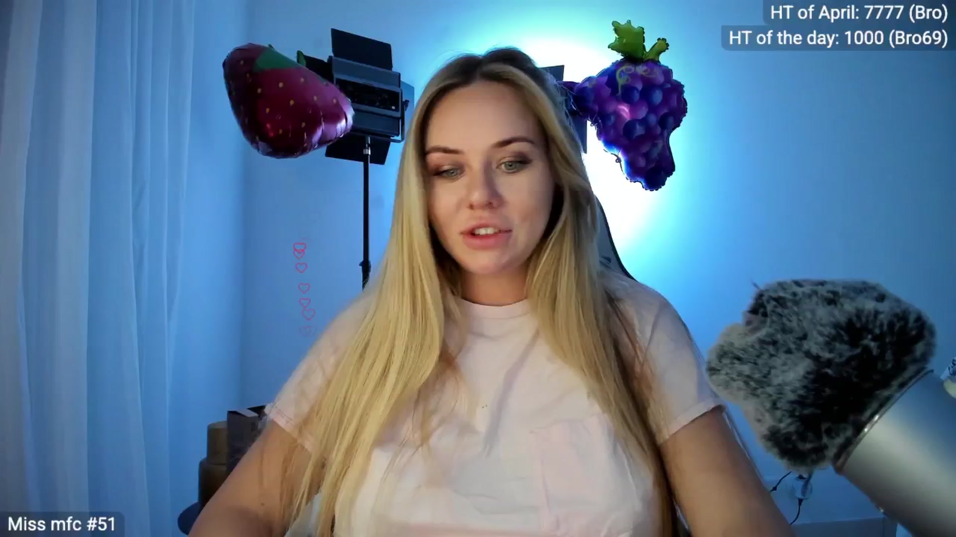 Gallery image thumbnail from Linda_0nline's myfreecams stream on, 04/25/2026, 20:04 image 12 of 20