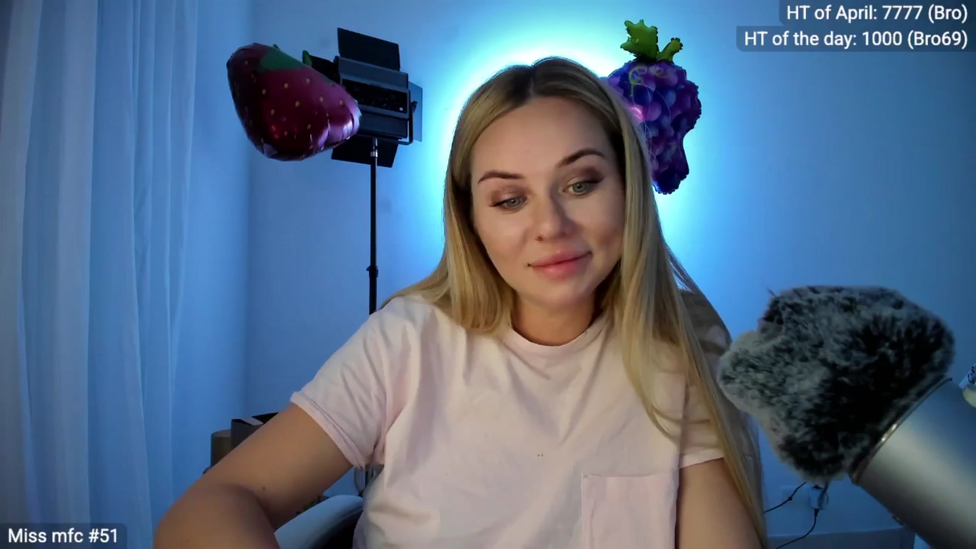 Gallery image thumbnail from Linda_0nline's myfreecams stream on, 04/25/2026, 20:04 image 8 of 20