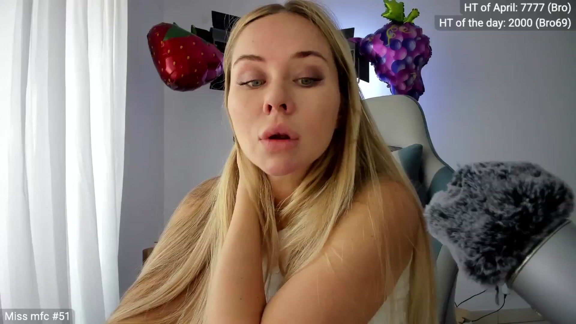 Gallery image thumbnail from Linda_0nline's myfreecams stream on, 04/27/2026, 10:11 image 19 of 20