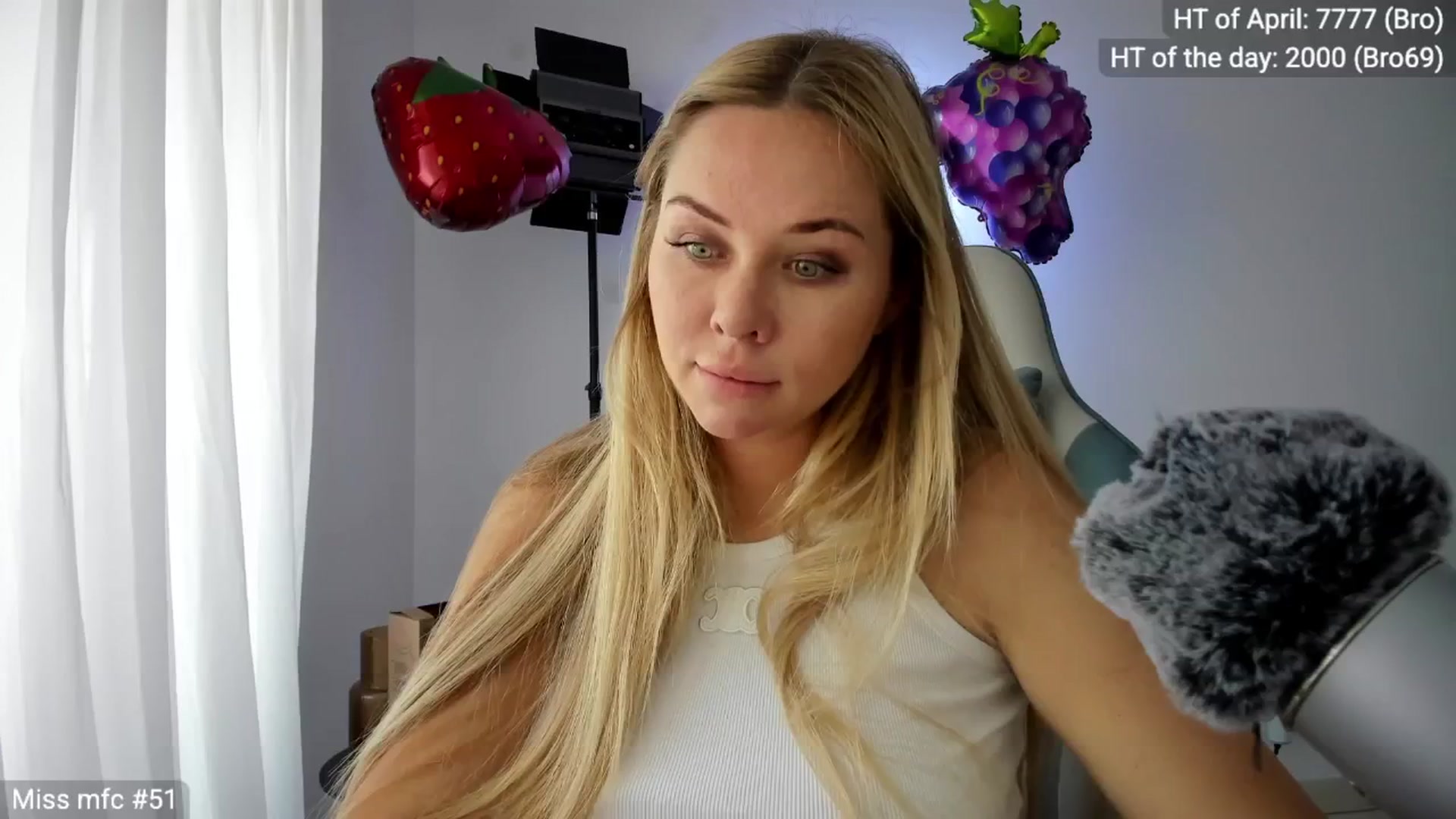 Gallery image thumbnail from Linda_0nline's myfreecams stream on, 04/27/2026, 10:11 image 20 of 20