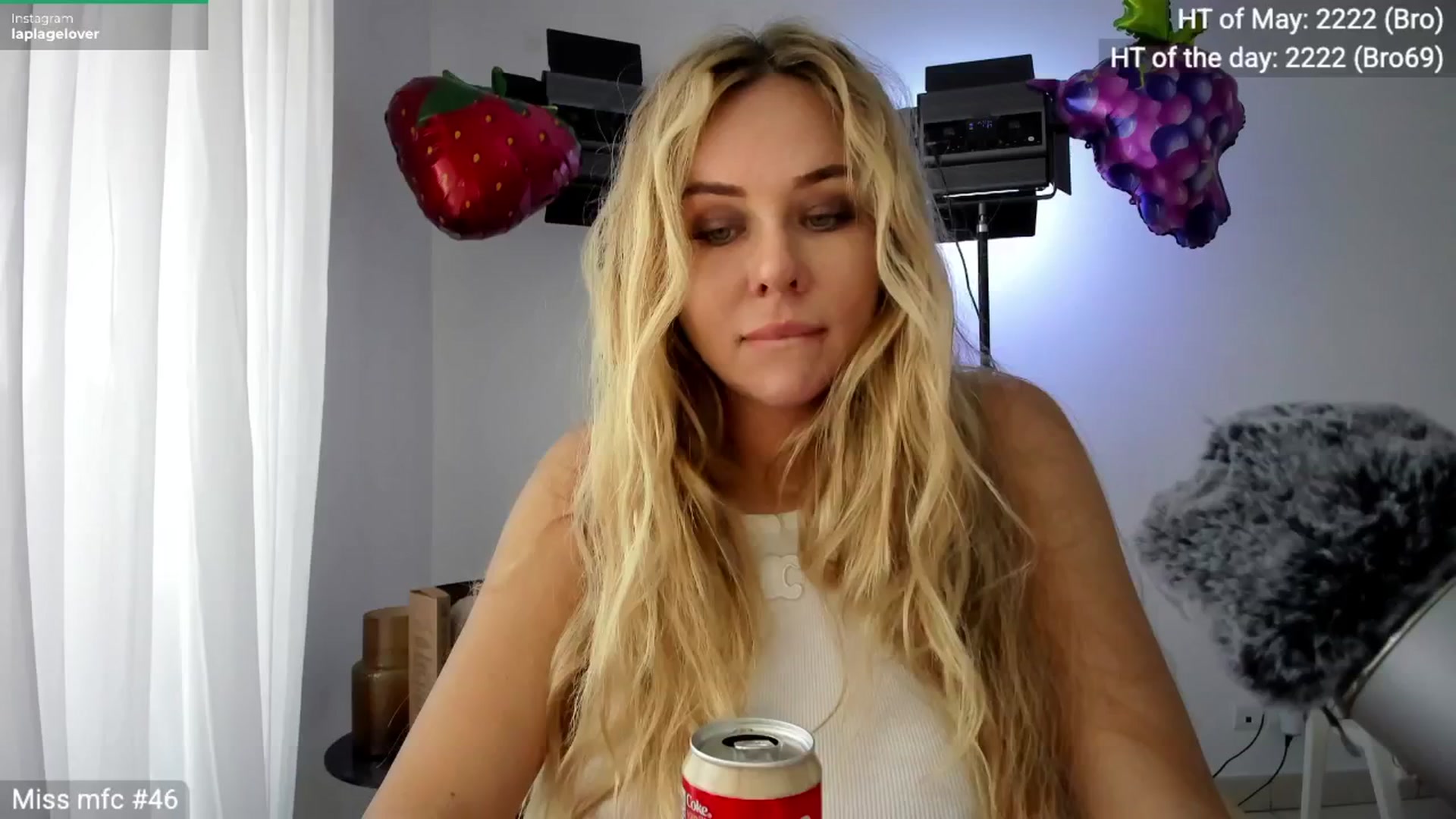 Gallery image thumbnail from Linda_0nline's myfreecams stream on, 05/01/2026, 10:42 image 12 of 20