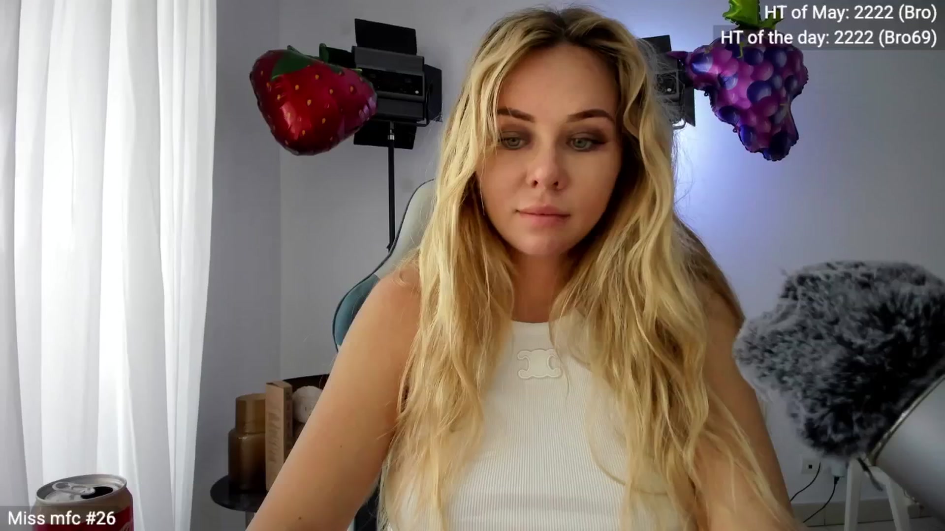Gallery image thumbnail from Linda_0nline's myfreecams stream on, 05/01/2026, 10:42 image 20 of 20