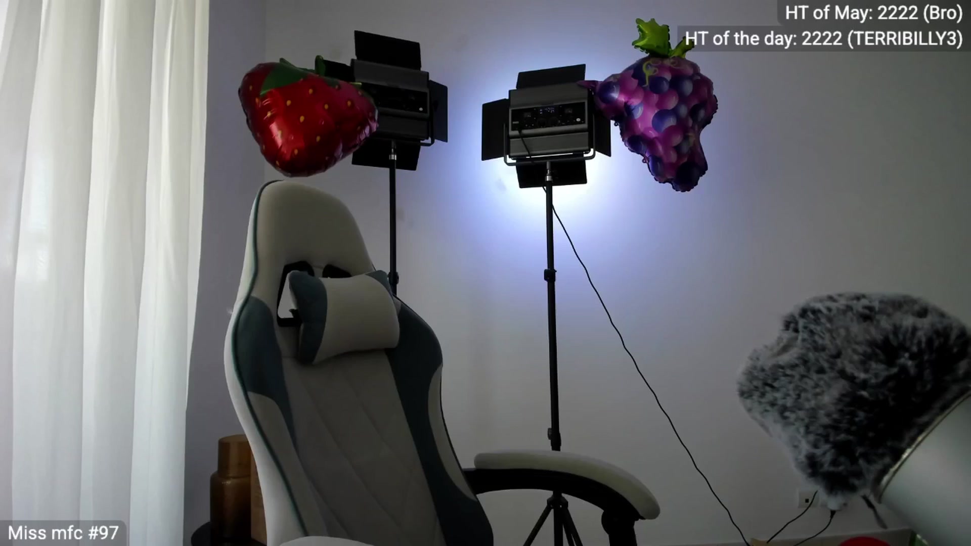 Gallery image thumbnail from Linda_0nline's myfreecams stream on, 05/02/2026, 10:03 image 11 of 20