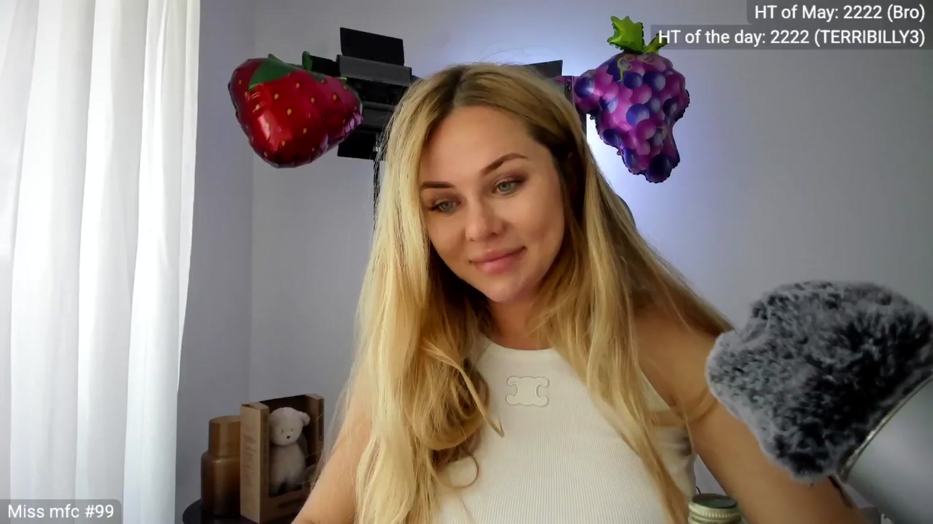 Gallery image thumbnail from Linda_0nline's myfreecams stream on, 05/02/2026, 10:03 image 2 of 20