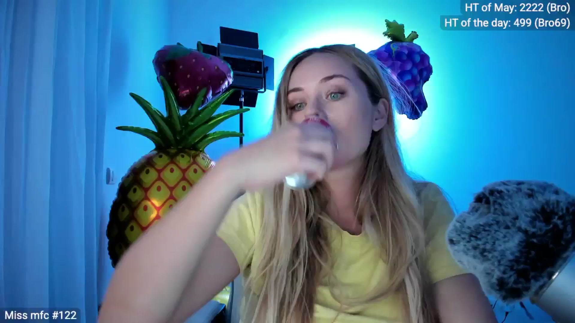 Gallery image thumbnail from Linda_0nline's myfreecams stream on, 05/02/2026, 18:57 image 3 of 20