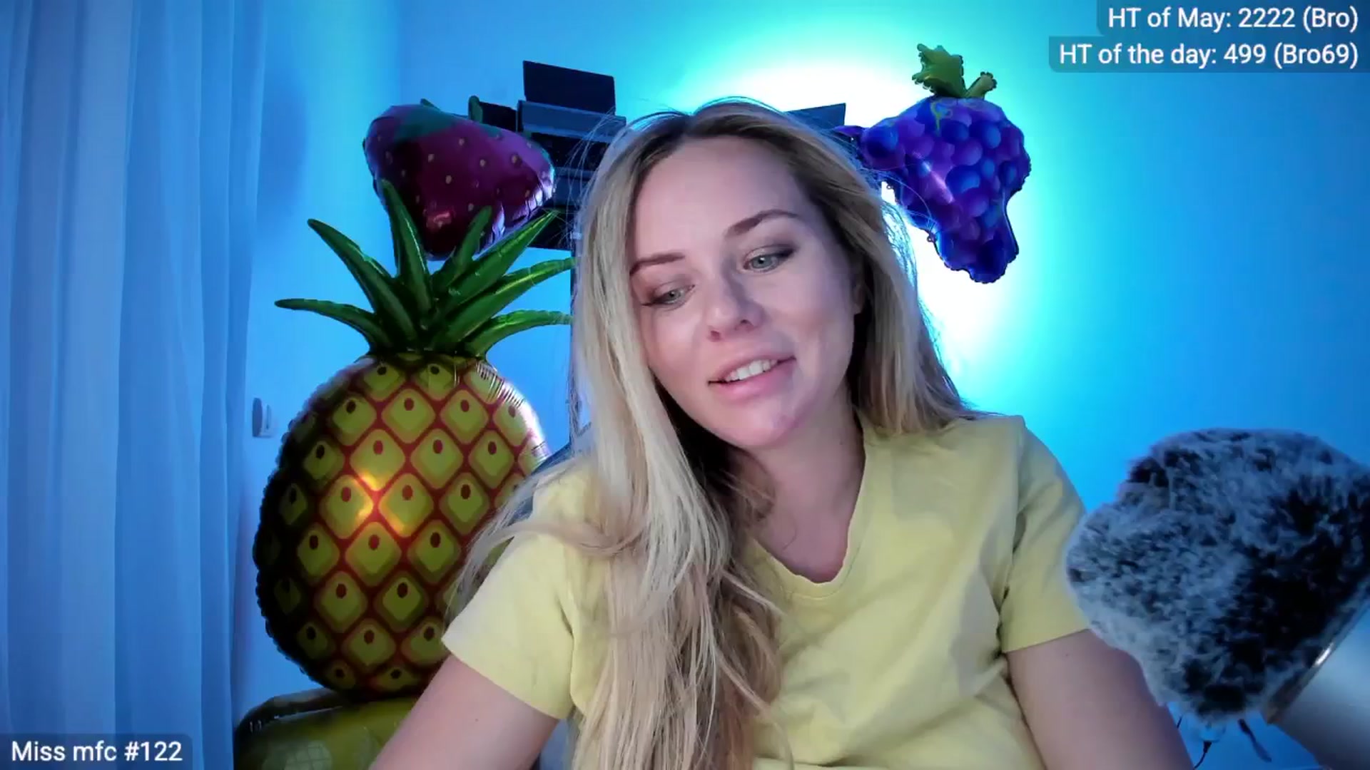 Gallery image thumbnail from Linda_0nline's myfreecams stream on, 05/02/2026, 18:57 image 7 of 20