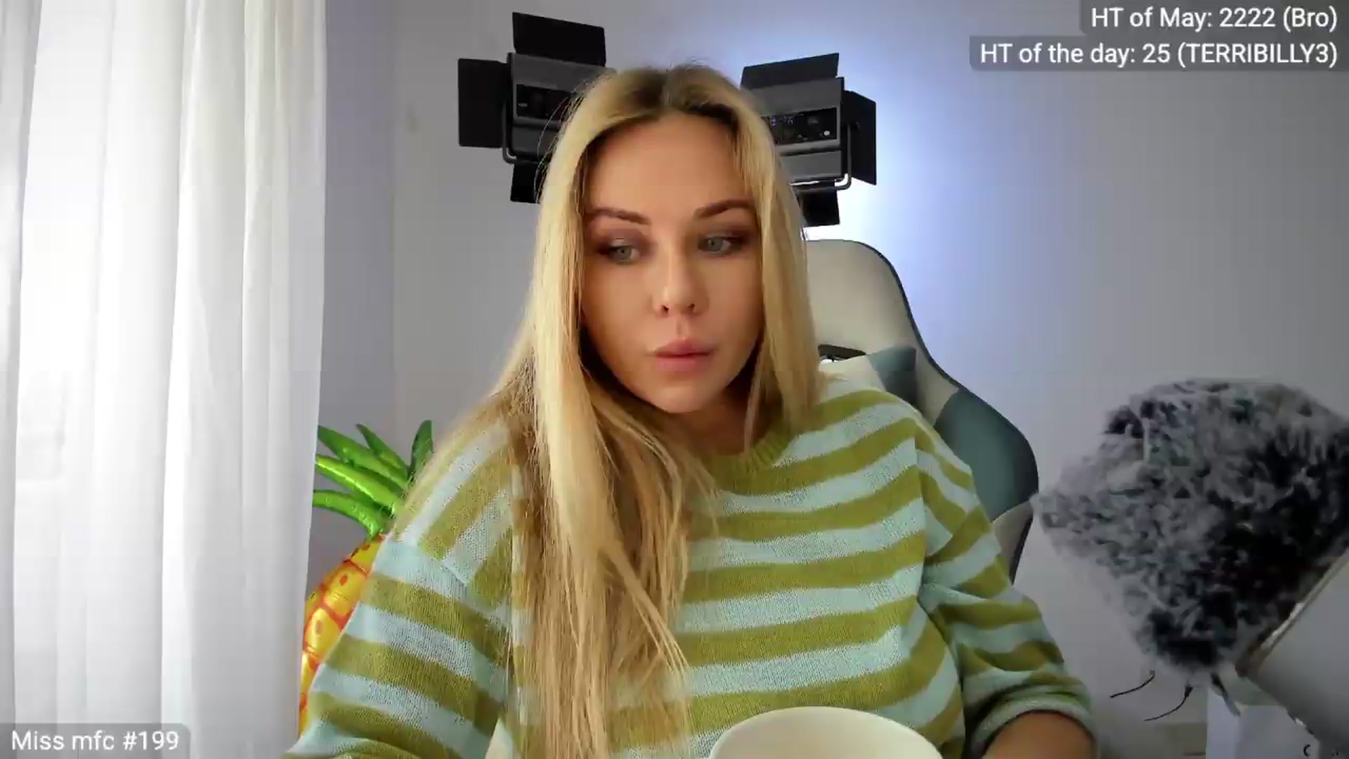Gallery image thumbnail from Linda_0nline's myfreecams stream on, 05/08/2026, 09:31 image 1 of 20