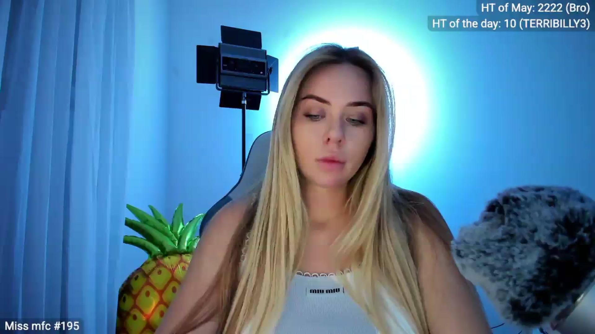 Gallery image thumbnail from Linda_0nline's myfreecams stream on, 05/08/2026, 18:59 image 5 of 20