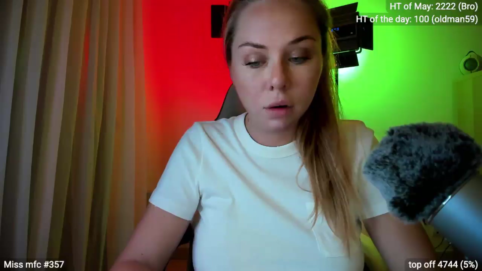 Gallery image thumbnail from Linda_0nline's myfreecams stream on, 05/23/2026, 20:16 image 4 of 20