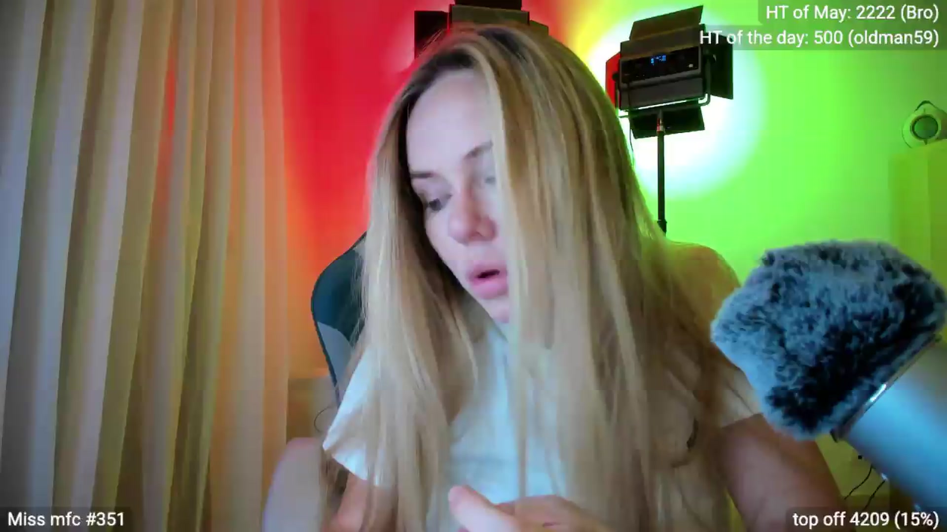 Gallery image thumbnail from Linda_0nline's myfreecams stream on, 05/23/2026, 20:16 image 18 of 20