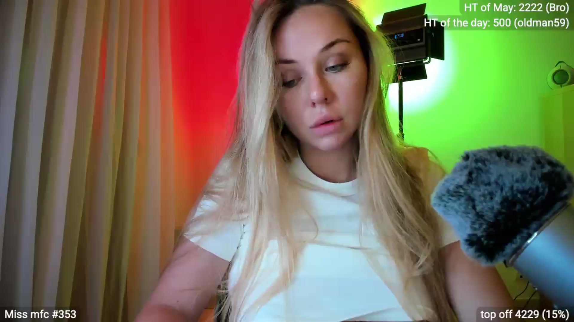 Gallery image thumbnail from Linda_0nline's myfreecams stream on, 05/23/2026, 20:16 image 10 of 20