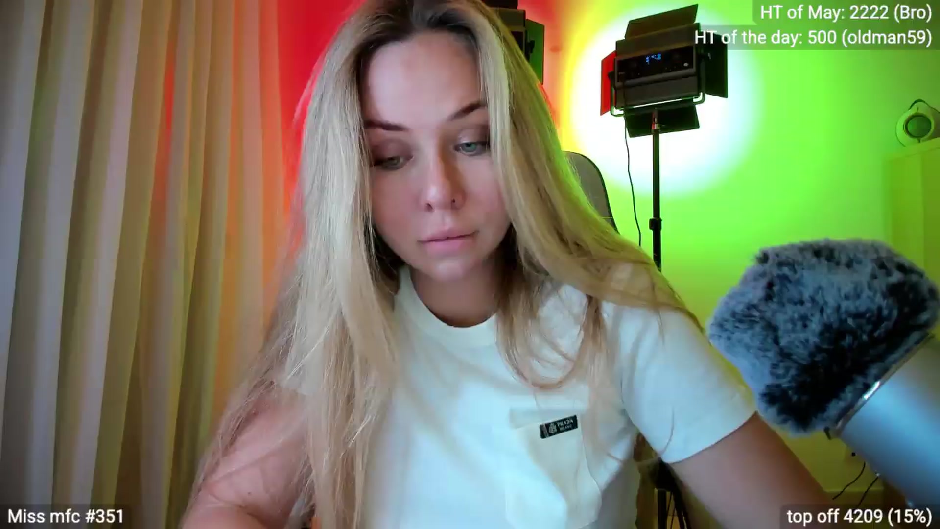Gallery image thumbnail from Linda_0nline's myfreecams stream on, 05/23/2026, 20:16 image 16 of 20