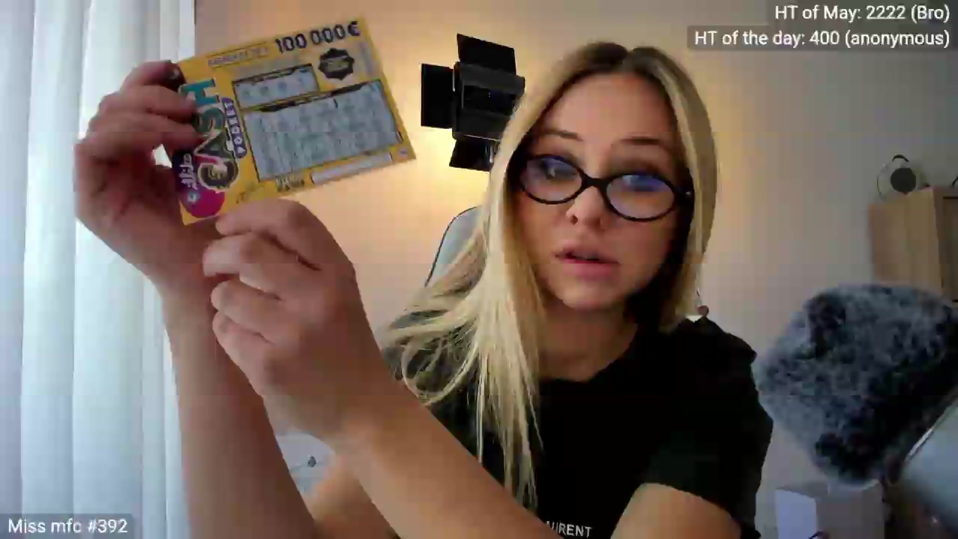 Gallery image thumbnail from Linda_0nline's myfreecams stream on, 05/26/2026, 10:10 image 19 of 20