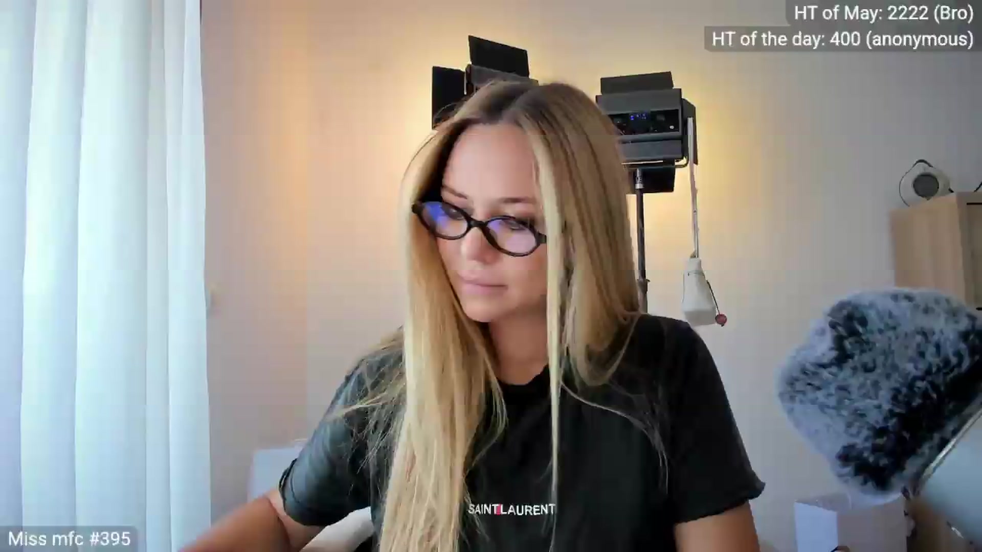Gallery image thumbnail from Linda_0nline's myfreecams stream on, 05/26/2026, 10:10 image 10 of 20