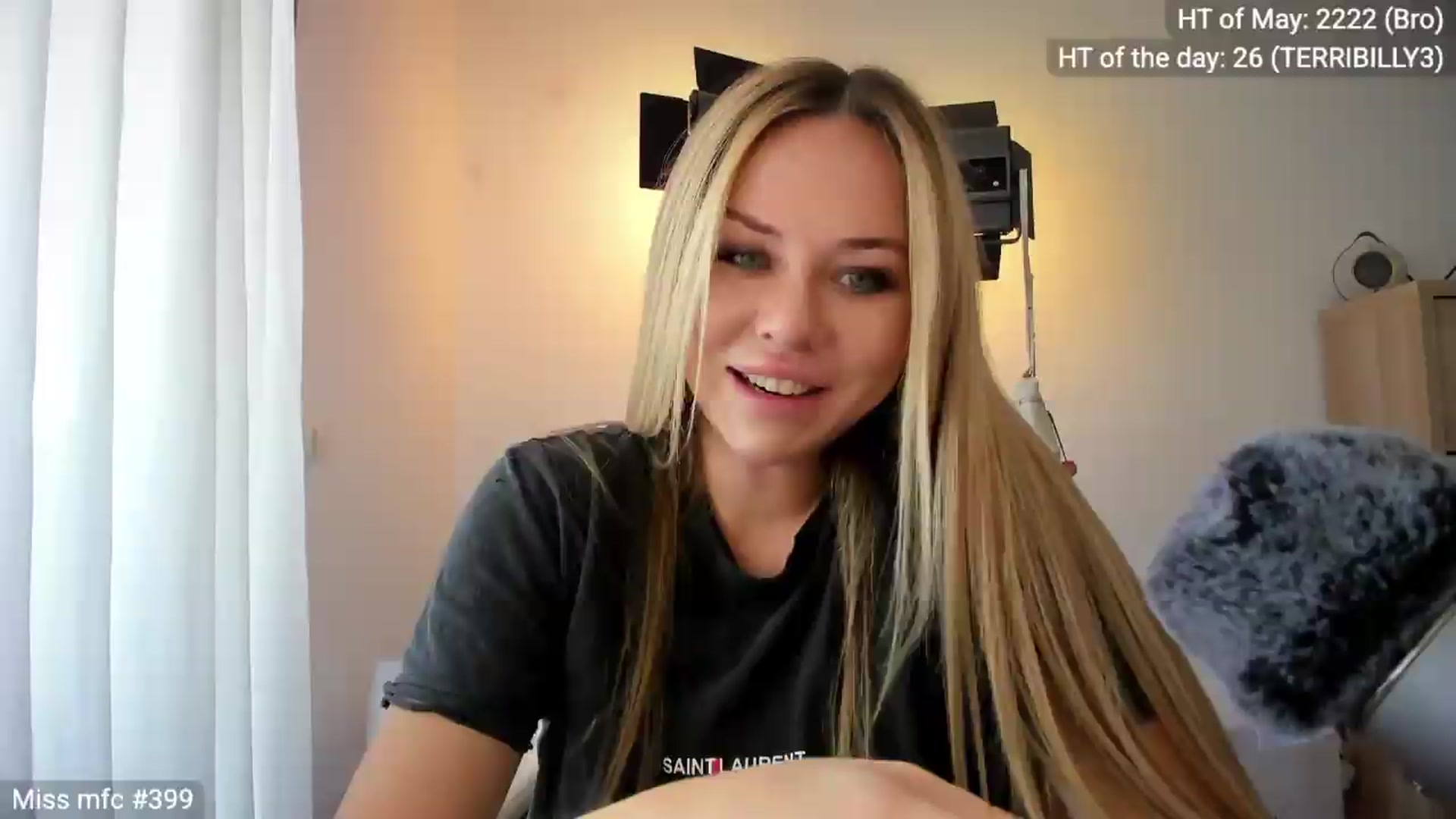 Gallery image thumbnail from Linda_0nline's myfreecams stream on, 05/26/2026, 10:10 image 3 of 20